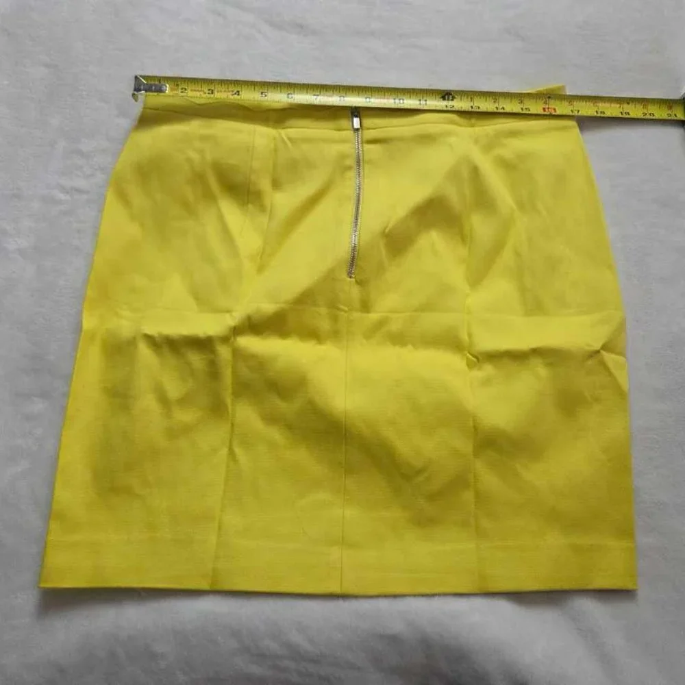 New 10 Banana Republic scalloped mini skirt in Lively Chartreuse - Picture 7 of 11